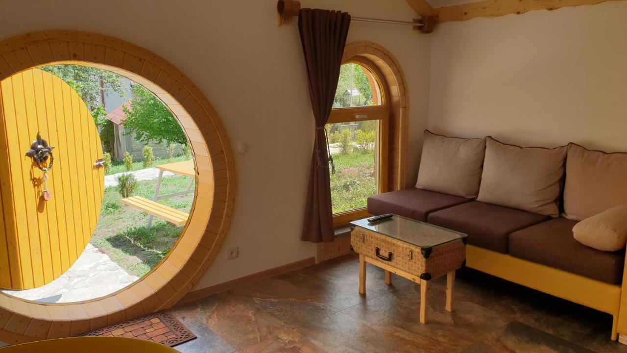 Cozy House Hotel Dilijan Exterior photo